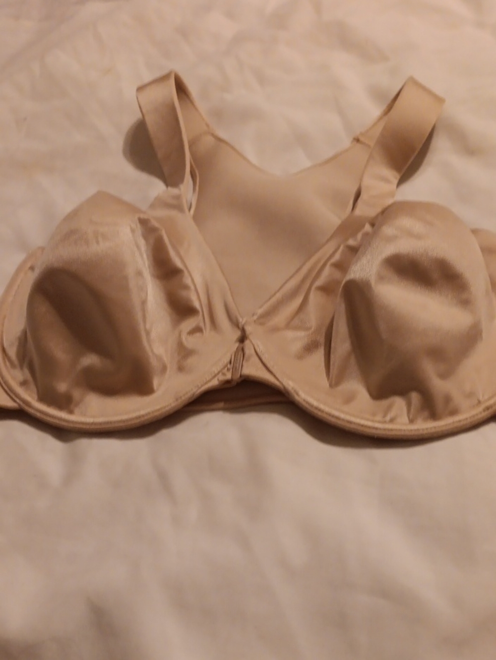 Vanity Fair Satin Nude Underwire Bra 38DD Non Padded